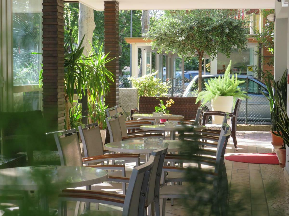 Hotel Solidea Rimini Exterior foto